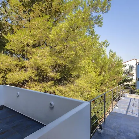 Case de vacanță Pefka Luxury Homes Deluxe For 4 *